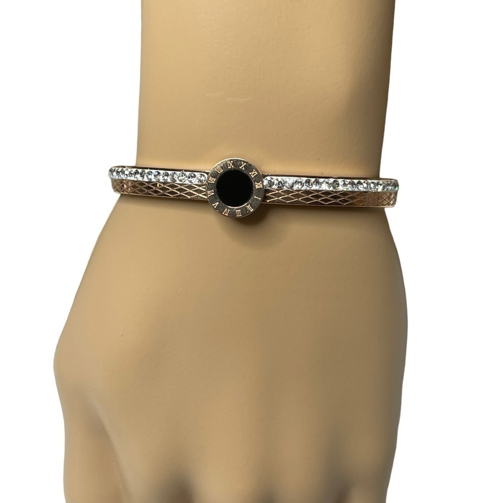 Roman numeral CZ bracelet NWOT